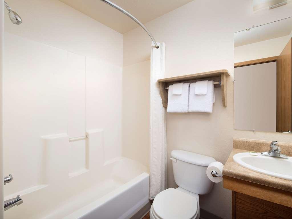 Extended Stay America Select Suites - Wichita - South Екстер'єр фото
