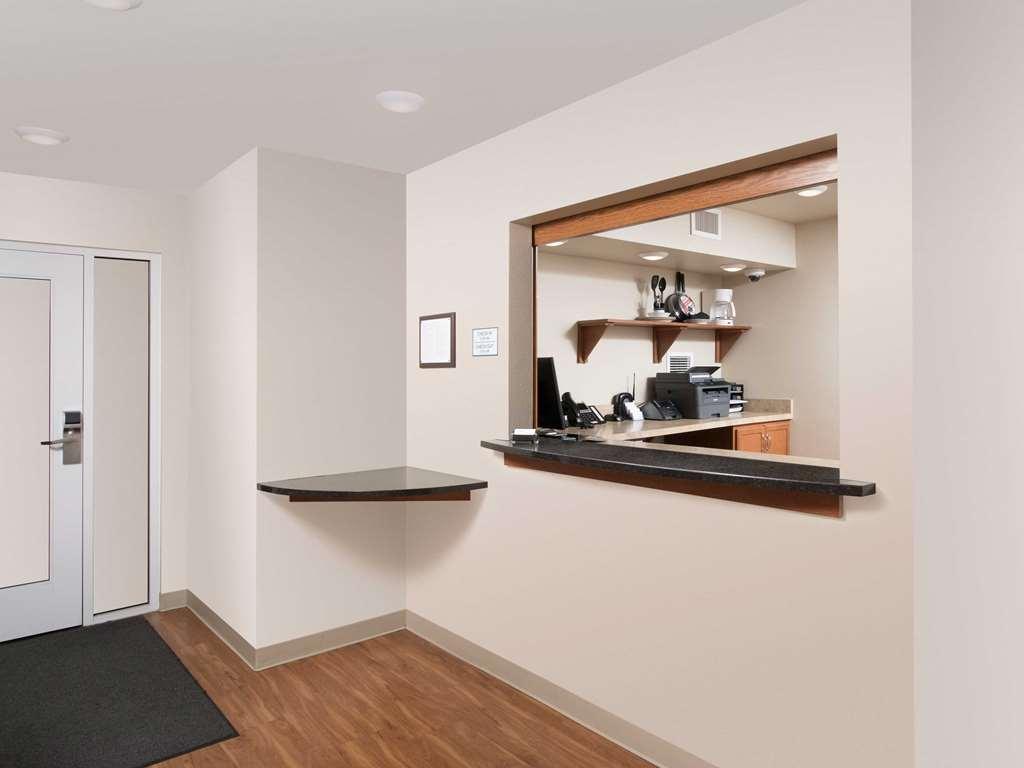 Extended Stay America Select Suites - Wichita - South Інтер'єр фото