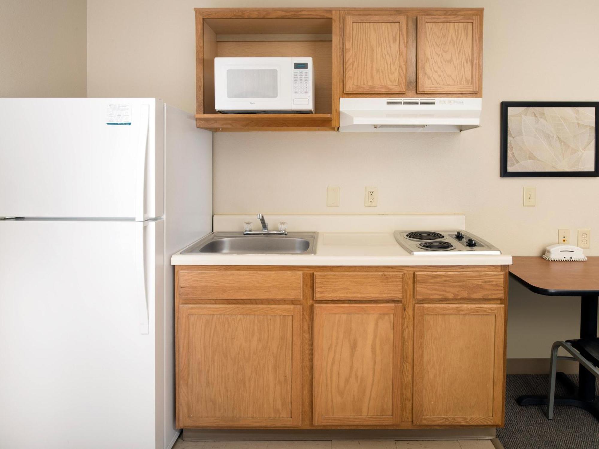 Extended Stay America Select Suites - Wichita - South Екстер'єр фото